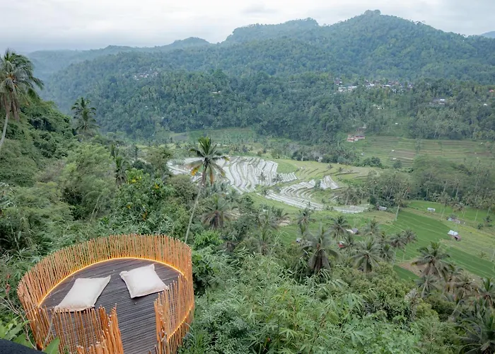 Villa 3 Bdr - Luxury Cliffside Bamboo Bungbungan