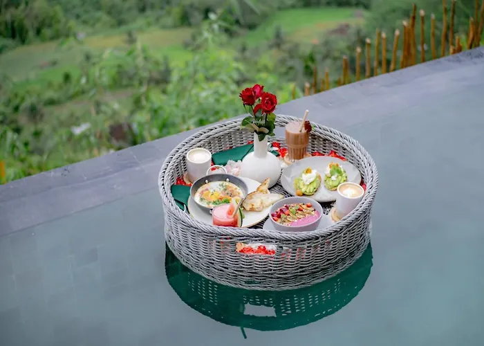 3 Bdr - Luxury Cliffside Bamboo Bungbungan