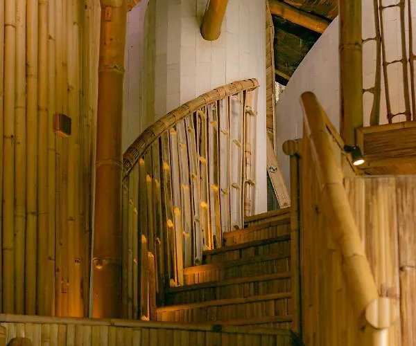 3 Bdr - Luxury Cliffside Bamboo Bungbungan