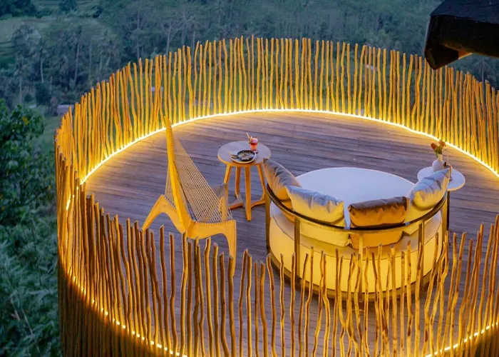 3 Bdr - Luxury Cliffside Bamboo *
