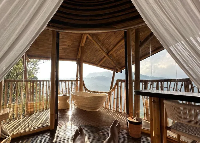 Villa 3 Bdr - Luxury Cliffside Bamboo